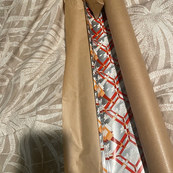 - Hermes wrapping paper pre-cut sheets - Picture 4 of 12